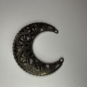 Vintage Y2K Silvertone Boho Filigree Half Crescent Moon Charm Pendant Celestial